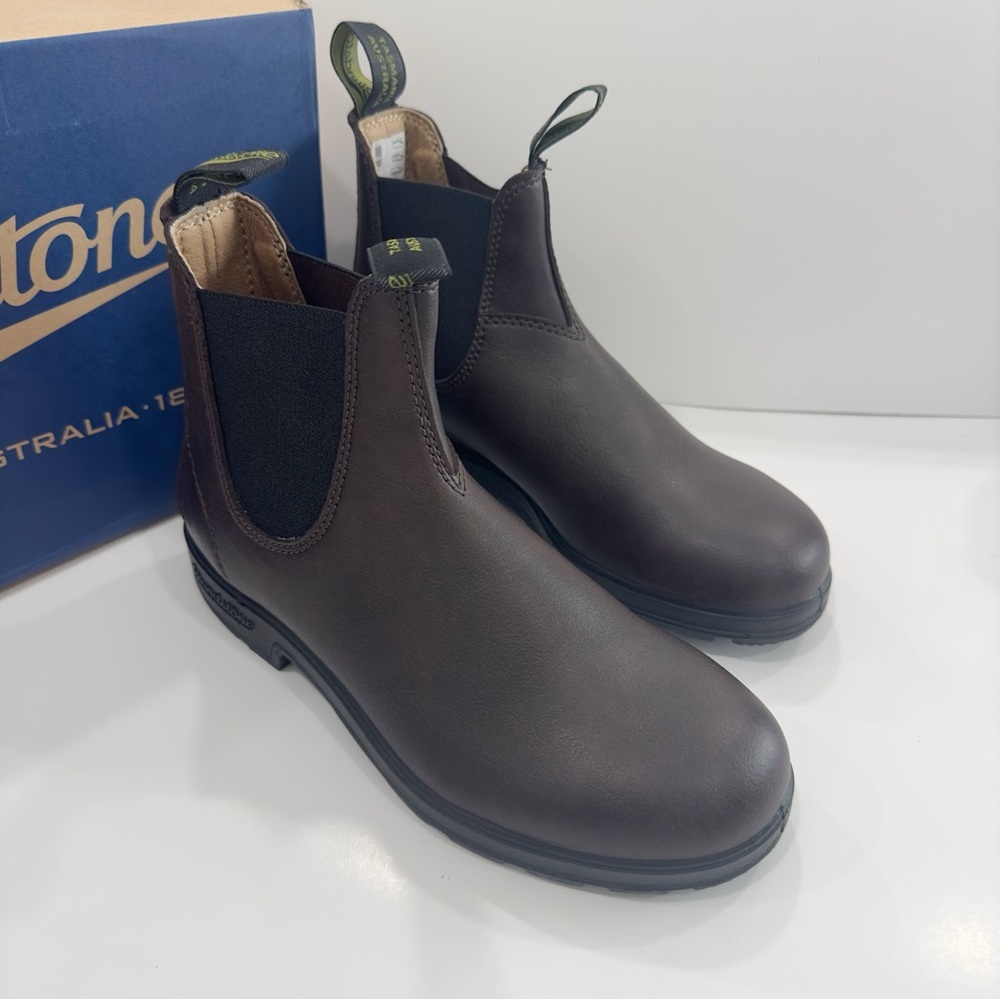 Blundstone 2116 Women’s Chelsea Vegan Ankle Boots